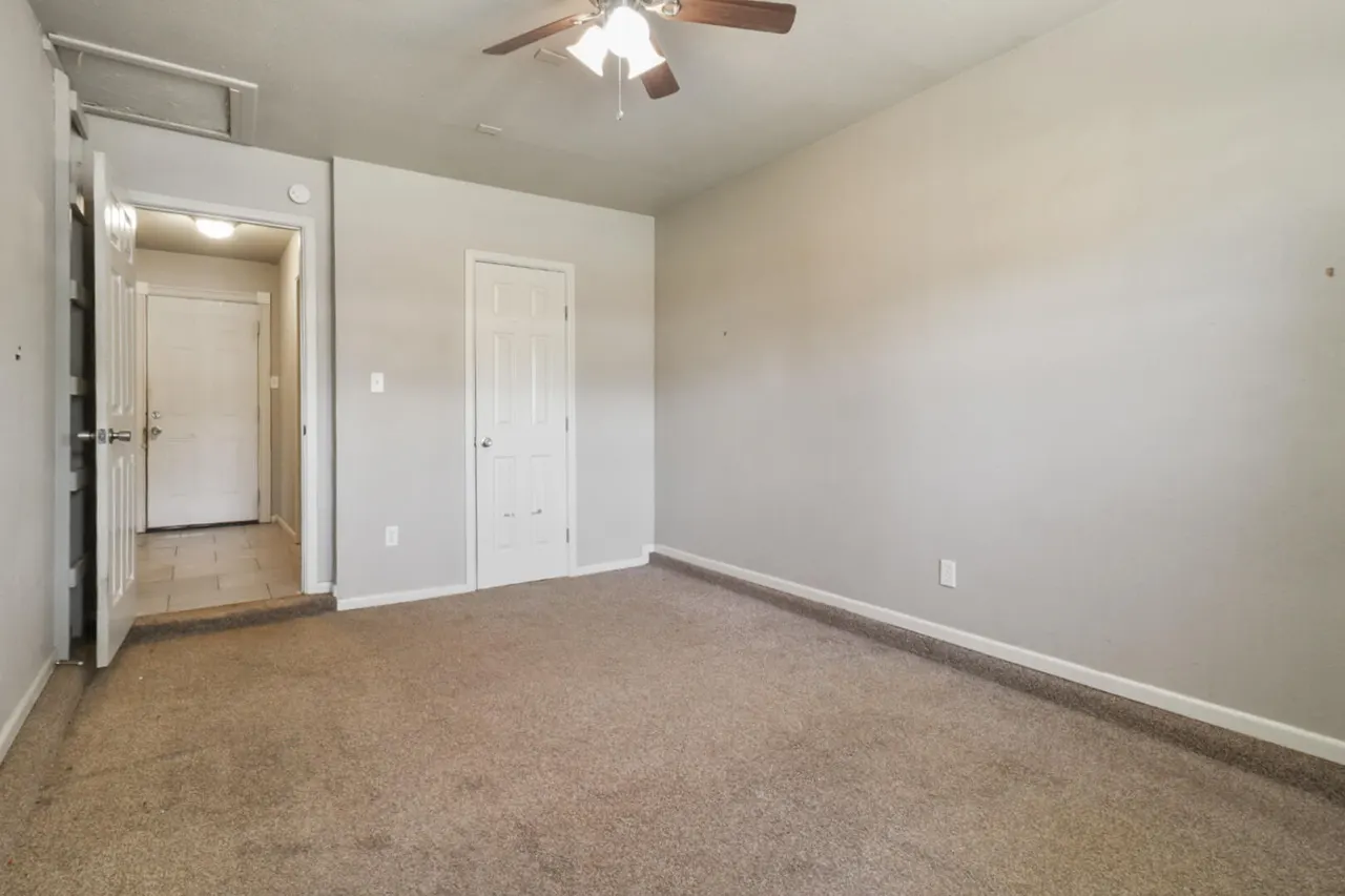 Photo 17 — 2203 37th Street, Lubbock, TX 79412