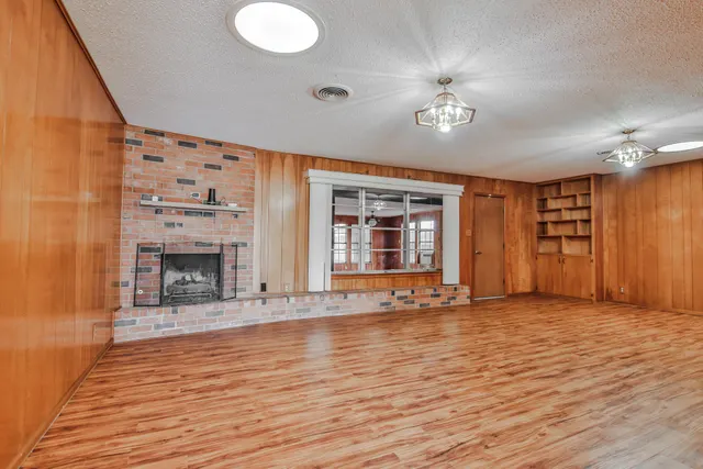 Photo 7 — 4601 31st Street, Lubbock, TX 79410