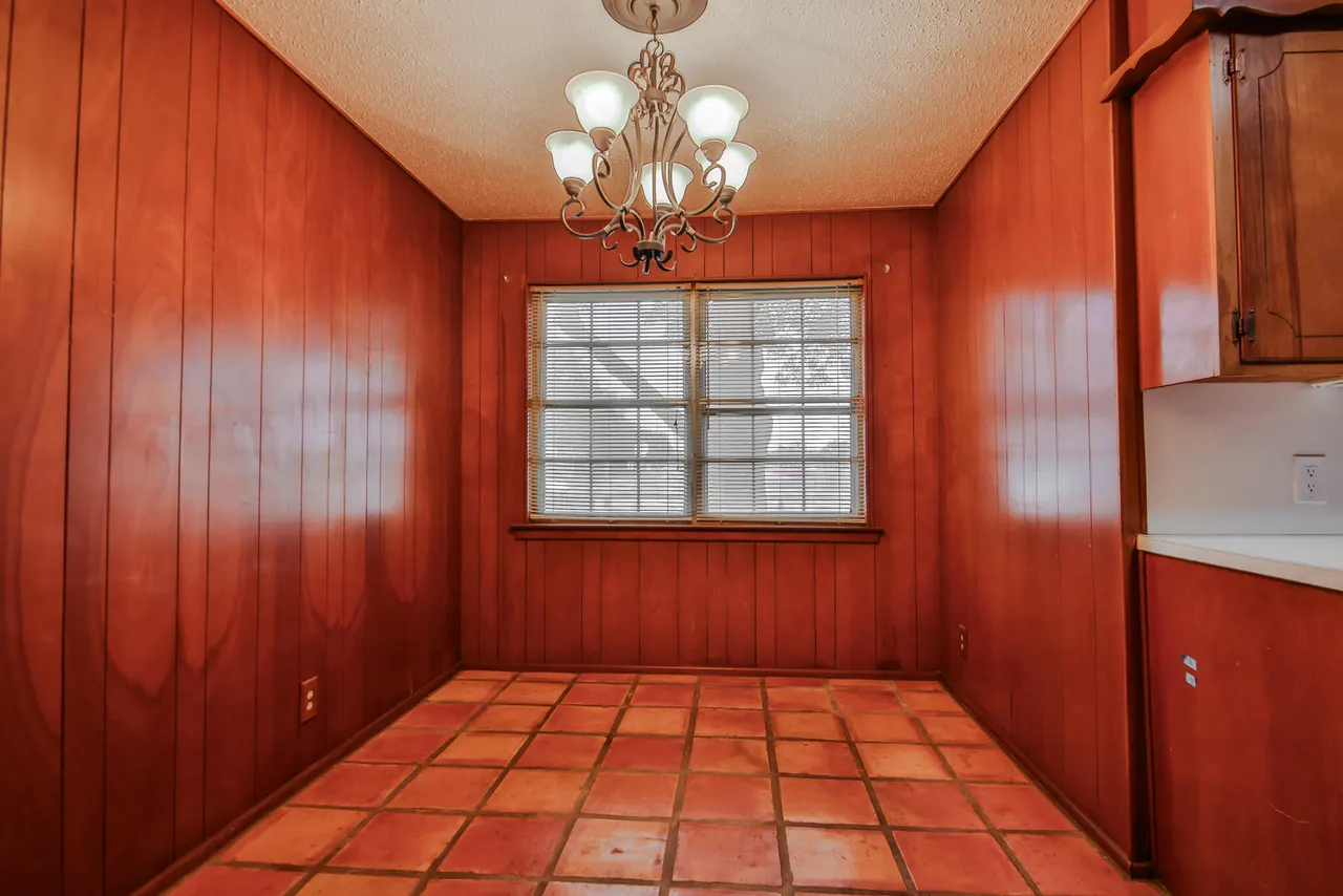 Photo 11 — 4601 31st Street, Lubbock, TX 79410