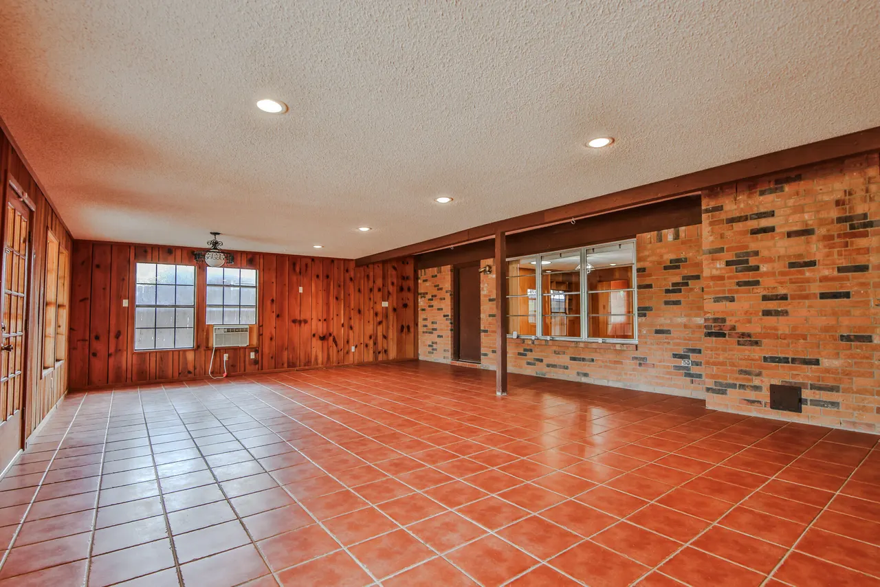 Photo 33 — 4601 31st Street, Lubbock, TX 79410