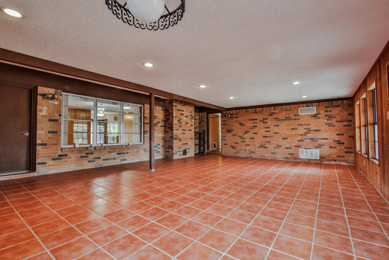 Photo 34 — 4601 31st Street, Lubbock, TX 79410