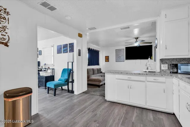 Photo 8 — 1209 E Reppto Street, Brownfield, TX 79316