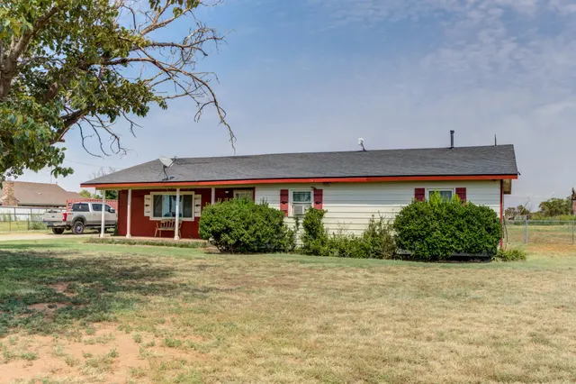 Photo 2 — 1503 Farm To Market Road 1729, Lubbock, TX 79403