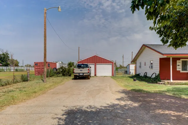 Photo 6 — 1503 Farm To Market Road 1729, Lubbock, TX 79403