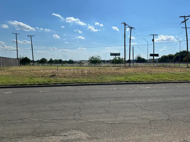Front exterior — 5605 8th Place, Lubbock, TX 79416