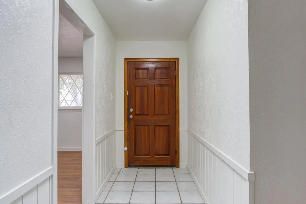 Photo 3 — 2123 53rd Street, Lubbock, TX 79412