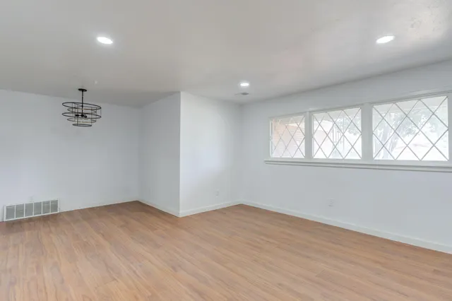 Photo 5 — 2123 53rd Street, Lubbock, TX 79412