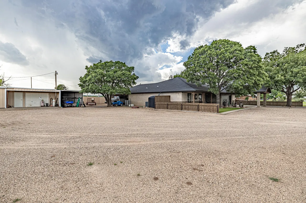Photo 4 — 1005 N Ave S, Post, TX 79356