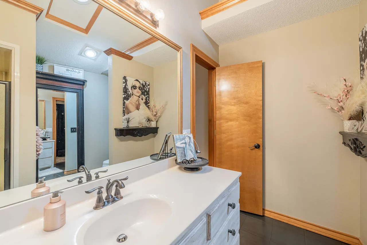 Photo 17 — 1005 N Ave S, Post, TX 79356