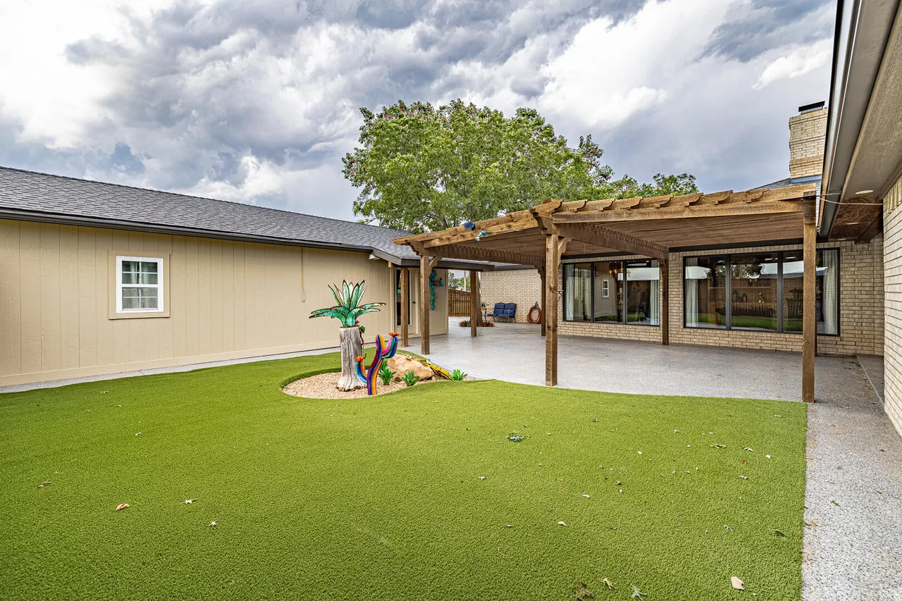 Photo 35 — 1005 N Ave S, Post, TX 79356