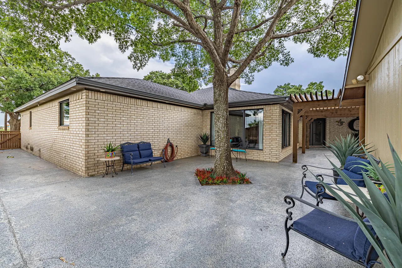 Photo 46 — 1005 N Ave S, Post, TX 79356