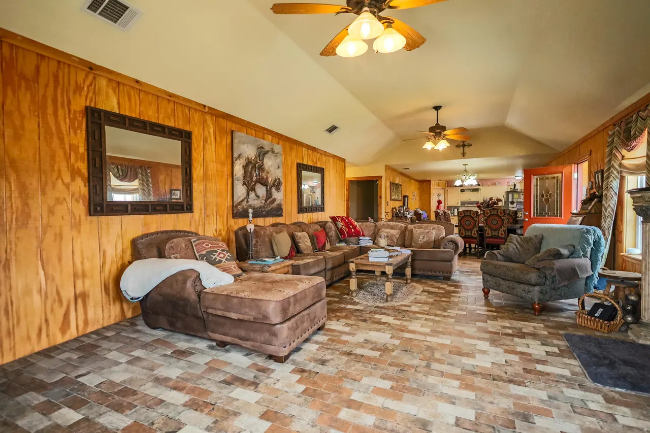 Photo 12 — 3401 E Regis Street, Lubbock, TX 79403
