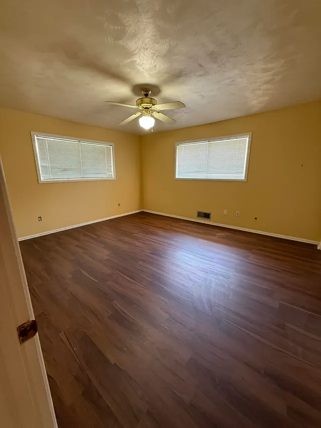 Photo 4 — 1705 Ave H, Petersburg, TX 79250