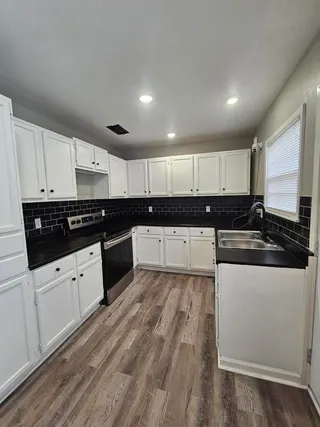 Sold home at 3008 45th Street