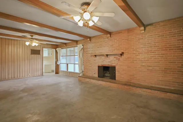 Photo 2 — 2110 56th Street, Lubbock, TX 79412