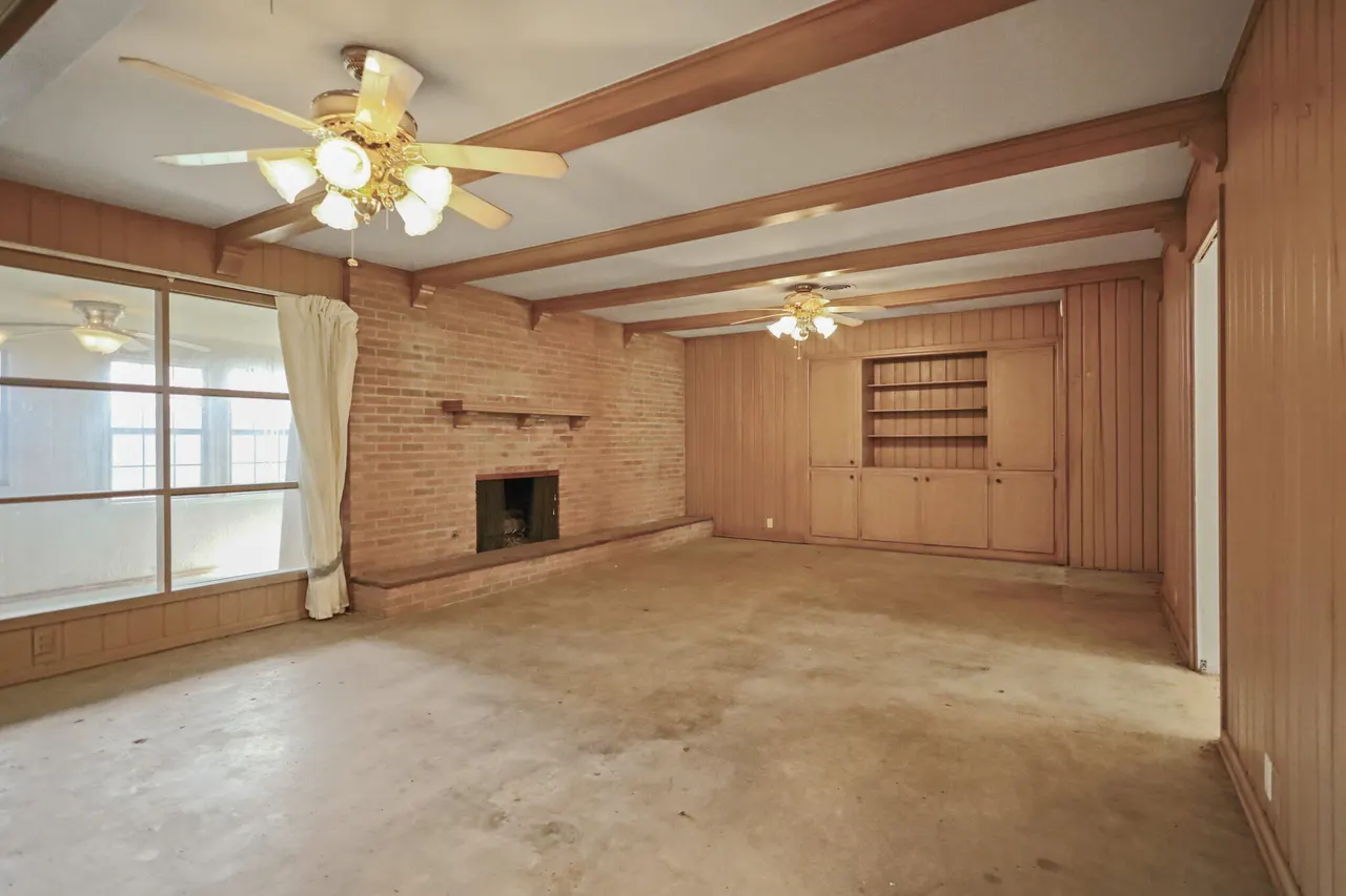 Photo 6 — 2110 56th Street, Lubbock, TX 79412