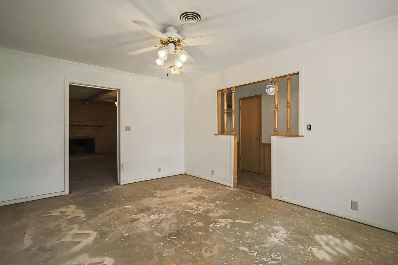 Photo 9 — 2110 56th Street, Lubbock, TX 79412