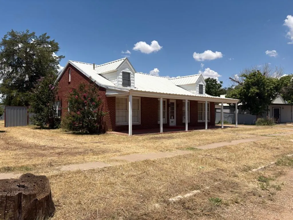 Photo 16 — 1405 Ave I, Seagraves, TX 79359