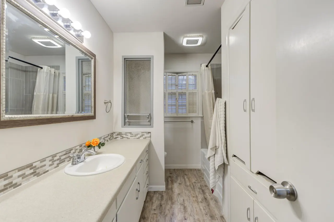 Photo 12 — 3614 45th Street, Lubbock, TX 79413