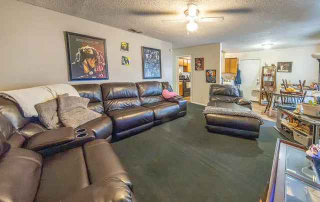 Photo 2 — 2404 E 5th Street, Lubbock, TX 79403