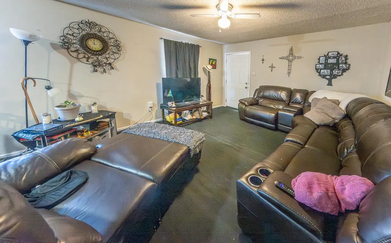 Photo 5 — 2404 E 5th Street, Lubbock, TX 79403
