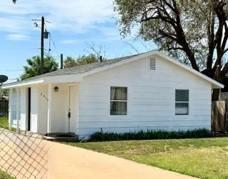 Sold home at 2404 E 5th Street