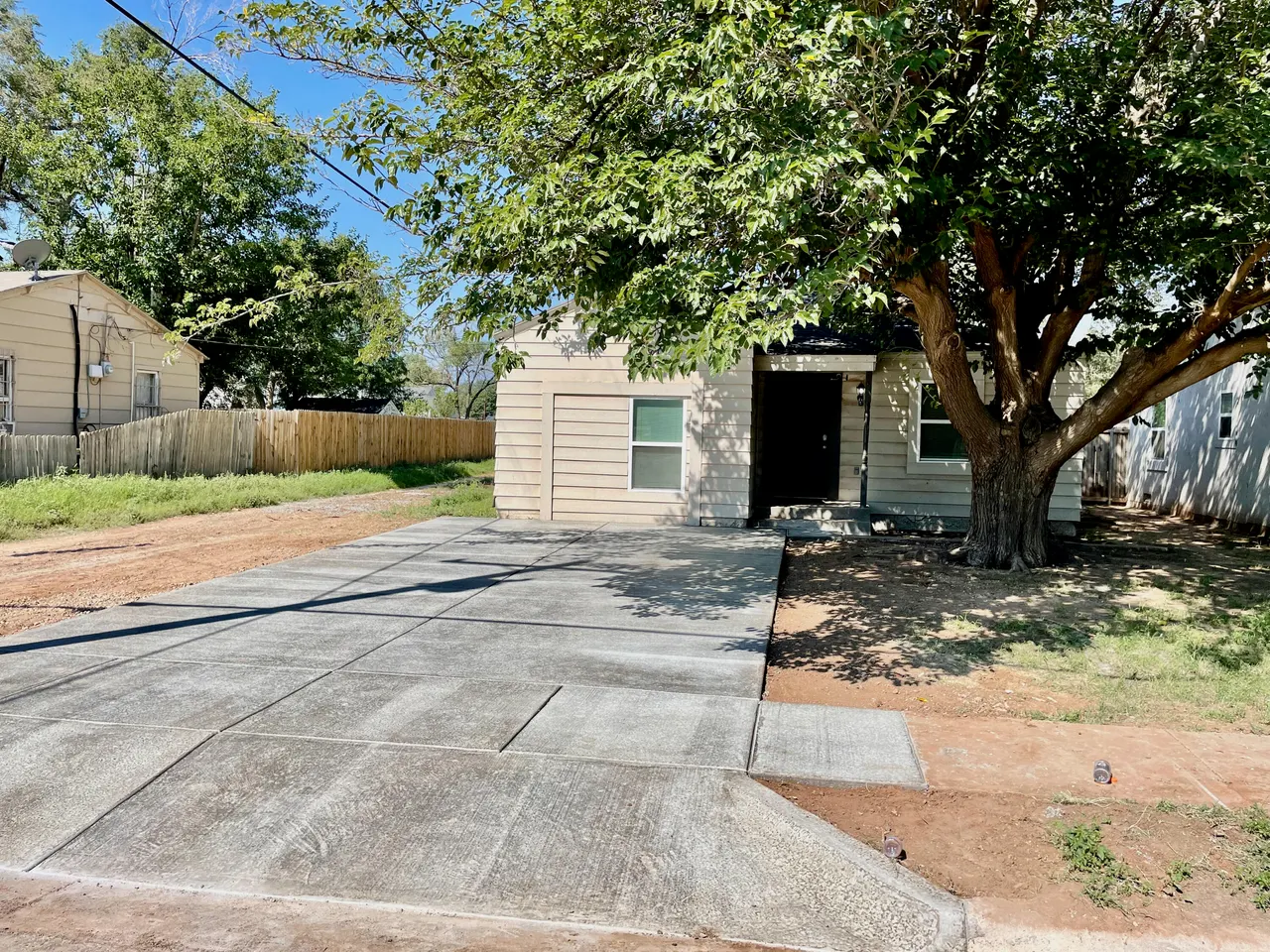 Photo 13 — 2406 Avenue U, Lubbock, TX 79411