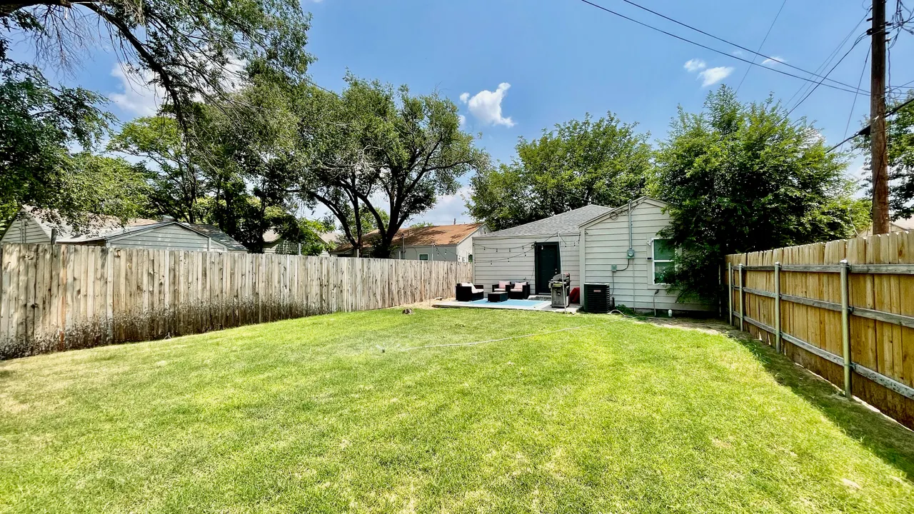 Photo 28 — 2406 Avenue U, Lubbock, TX 79411