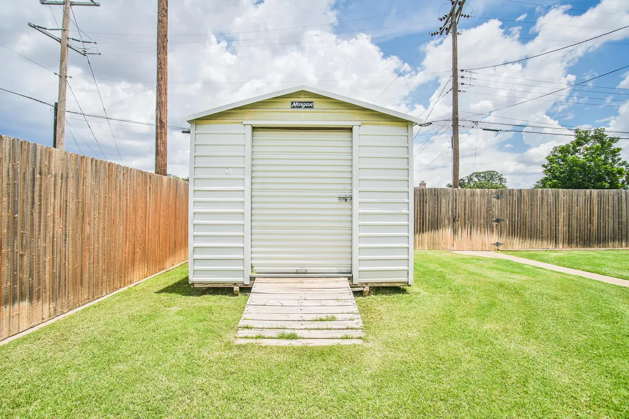 Photo 38 — 720 S 23rd Street, Slaton, TX 79364