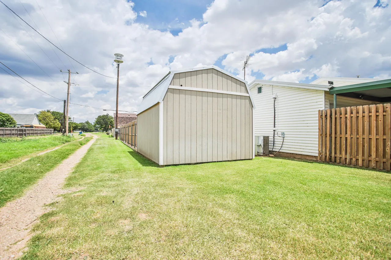 Photo 46 — 720 S 23rd Street, Slaton, TX 79364