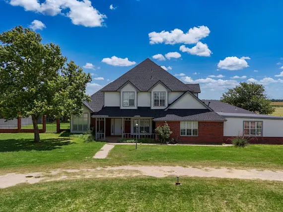 Photo 3 — 7602 County Rd 3300, Idalou, TX 79329