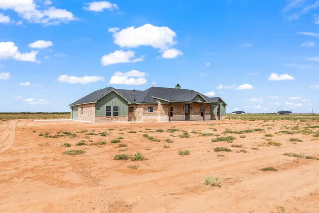 Photo 2 — 7121 E F M 41, Slaton, TX 79364