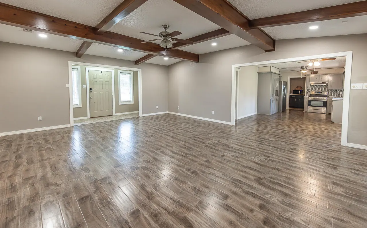 Photo 7 — 2605 N Cypress Road, Lubbock, TX 79403