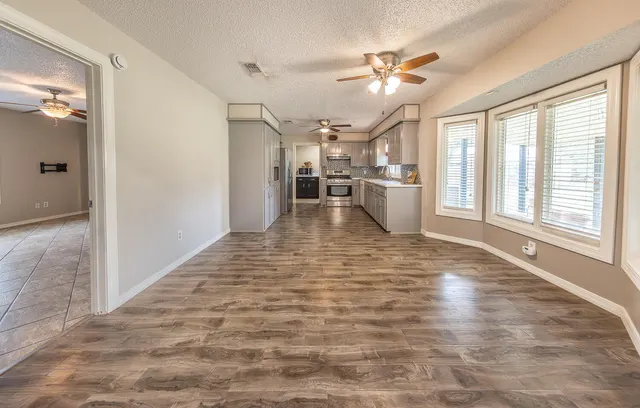 Photo 8 — 2605 N Cypress Road, Lubbock, TX 79403