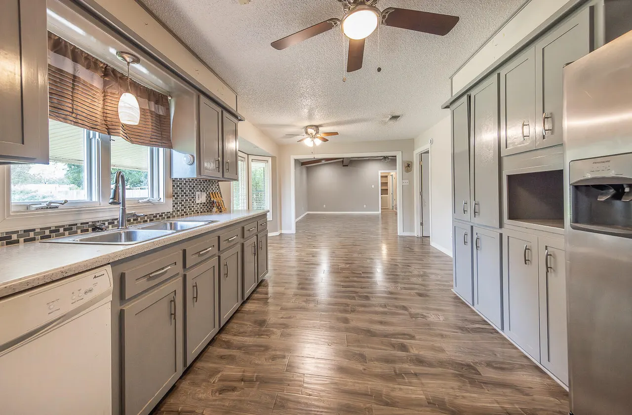Photo 10 — 2605 N Cypress Road, Lubbock, TX 79403