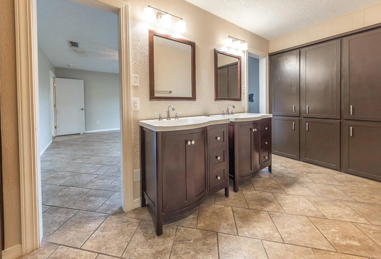 Photo 14 — 2605 N Cypress Road, Lubbock, TX 79403