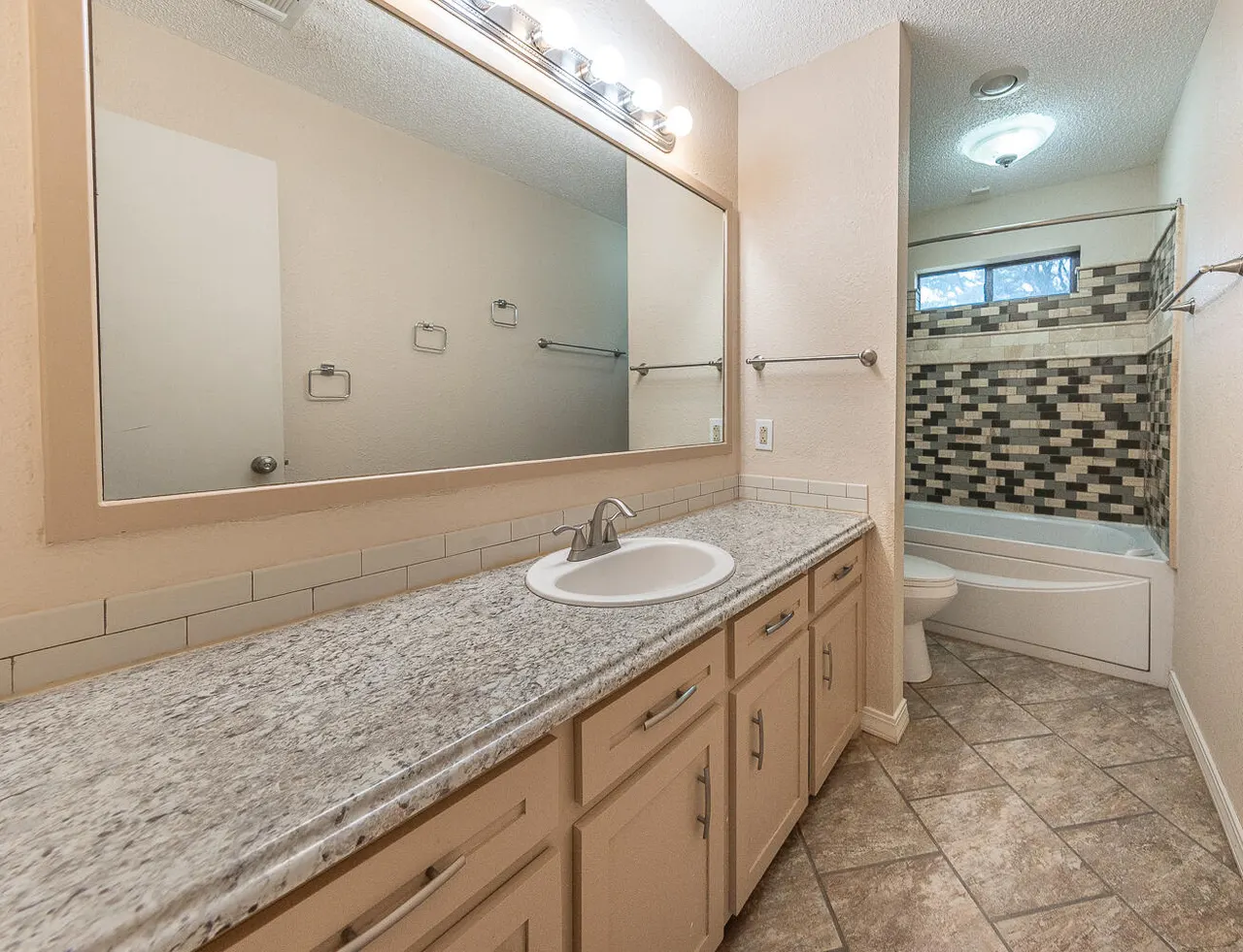 Photo 20 — 2605 N Cypress Road, Lubbock, TX 79403