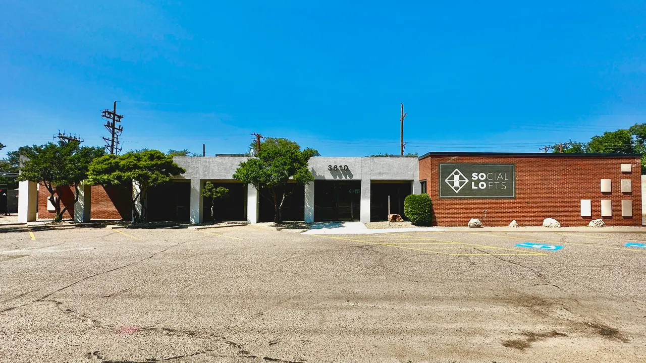 Photo 37 — 3610 34th Street, Lubbock, TX 79410