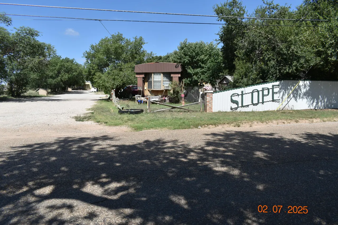 Photo 9 — 100 N Sunset Avenue, Littlefield, TX 79339
