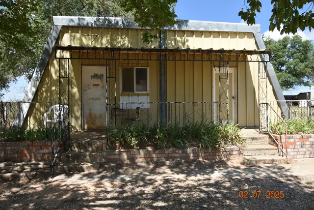 Photo 5 — 100 N Sunset Avenue, Littlefield, TX 79339