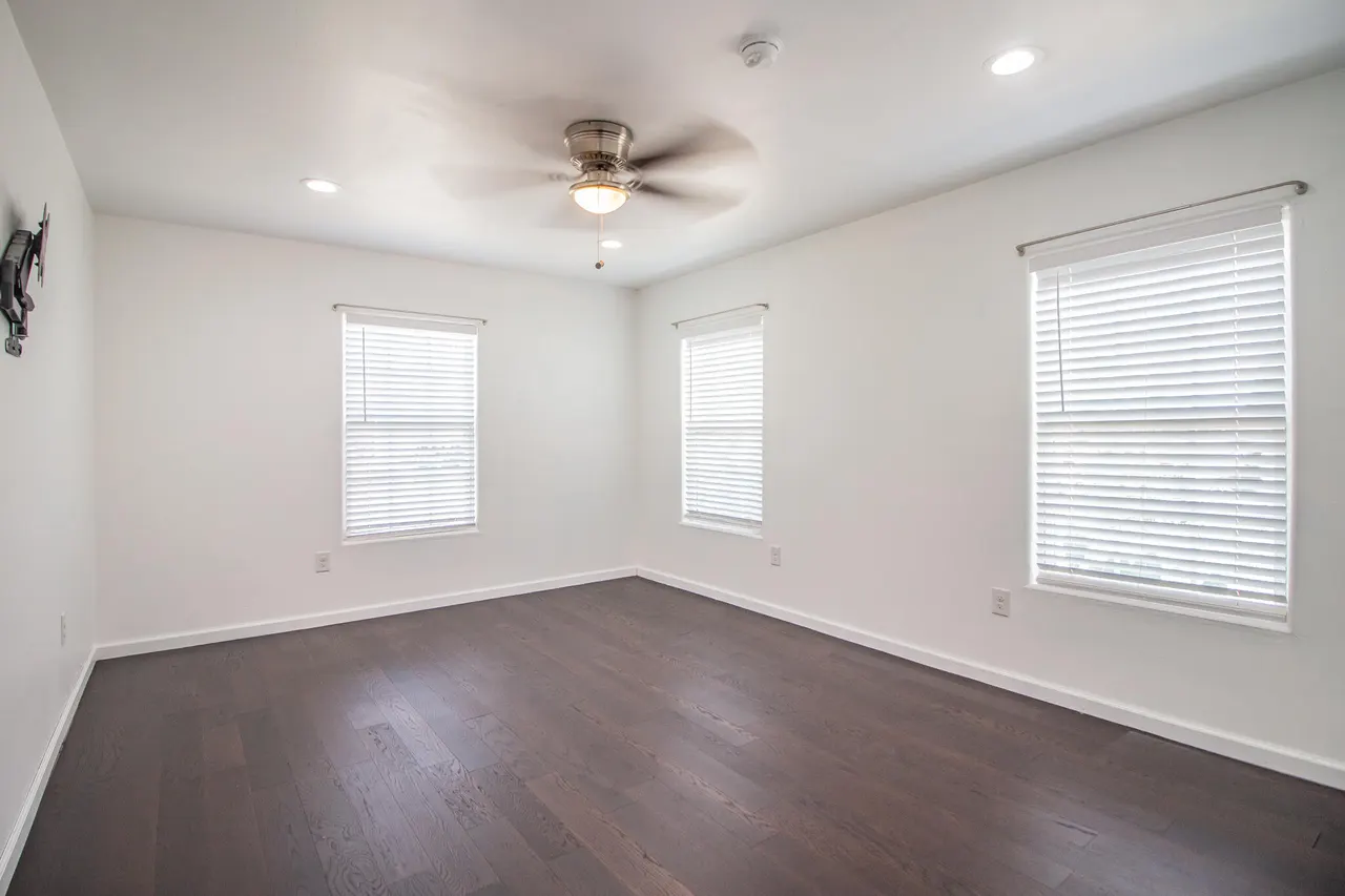 Photo 11 — 117 77th Street, Lubbock, TX 79404