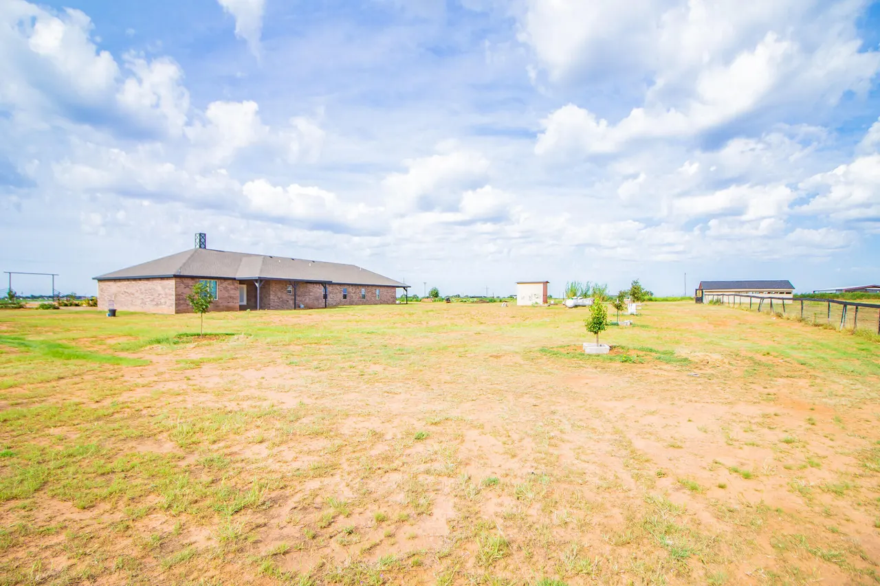 Photo 10 — 7710 County Rd 5800, Shallowater, TX 79363