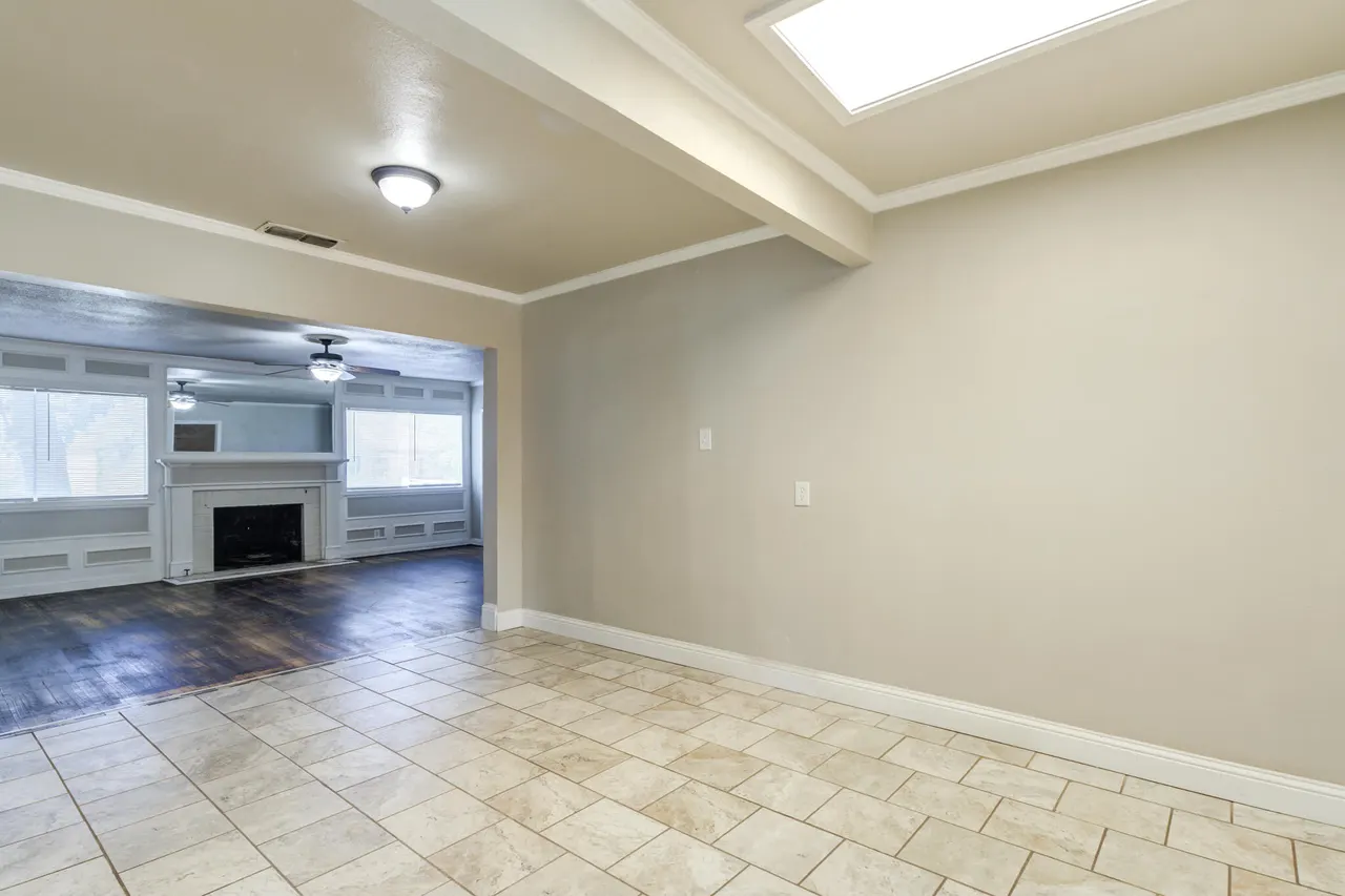 Photo 13 — 2111 29th Street, Lubbock, TX 79411