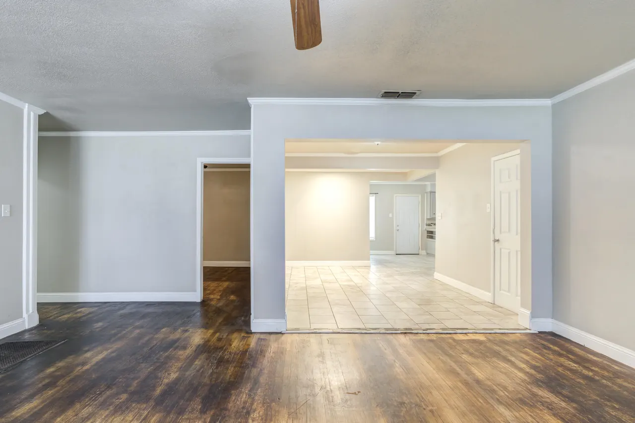 Photo 10 — 2111 29th Street, Lubbock, TX 79411