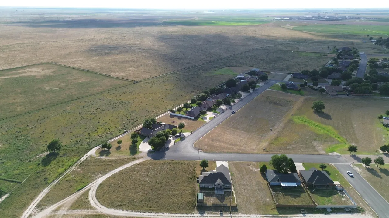 Photo 35 — 1107 W Ave J, Muleshoe, TX 79347