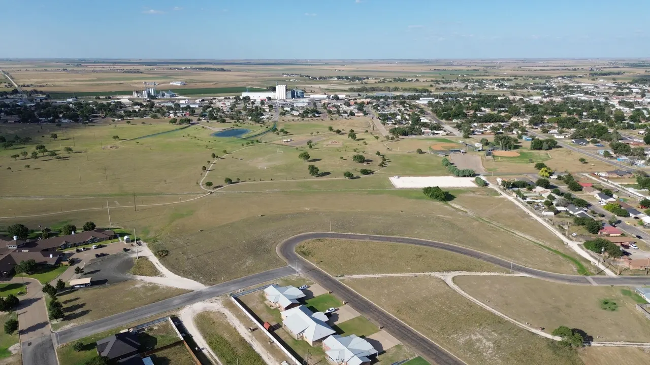 Photo 37 — 1107 W Ave J, Muleshoe, TX 79347