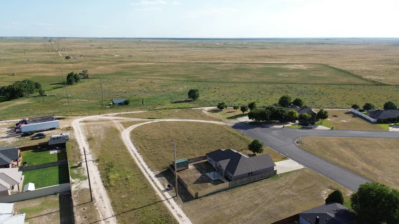 Photo 38 — 1107 W Ave J, Muleshoe, TX 79347
