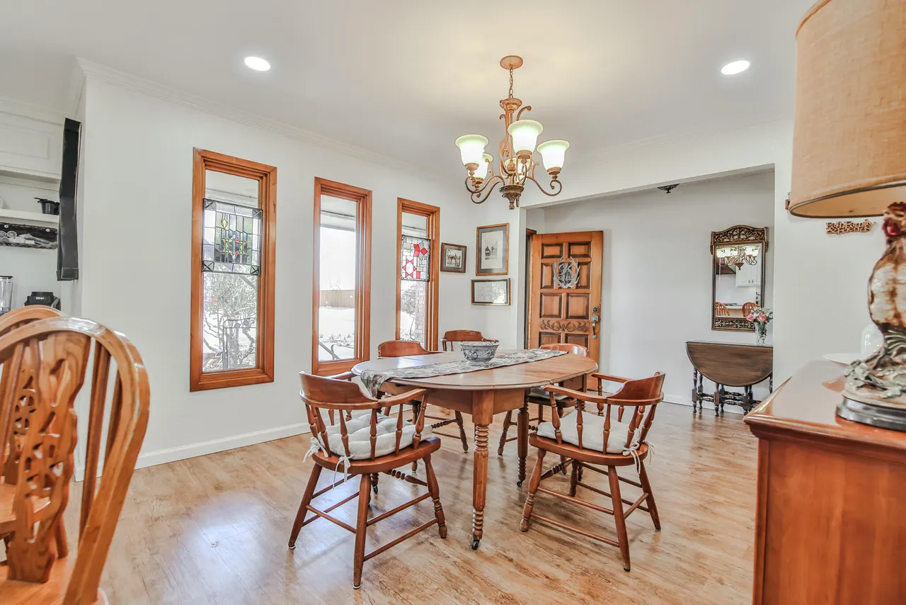 Photo 8 — 400 N Sherman Avenue, Levelland, TX 79336