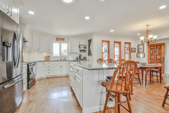 Photo 3 — 400 N Sherman Avenue, Levelland, TX 79336