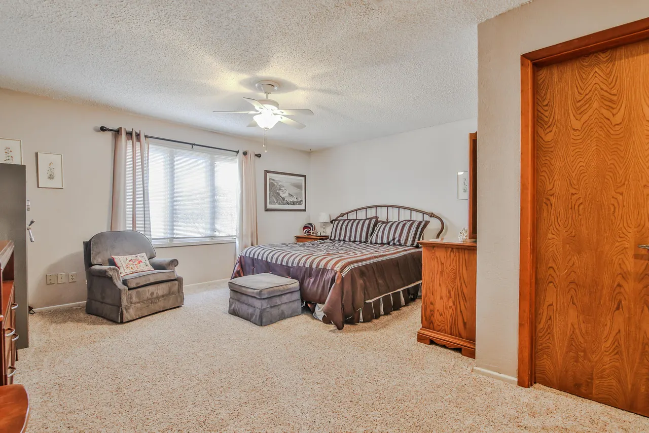 Photo 18 — 400 N Sherman Avenue, Levelland, TX 79336